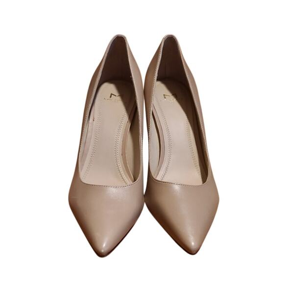 Leather Marc Fisher Limited Pale Pink Nude Pointed Toe Heel -Size 7 - Picture 1 of 8